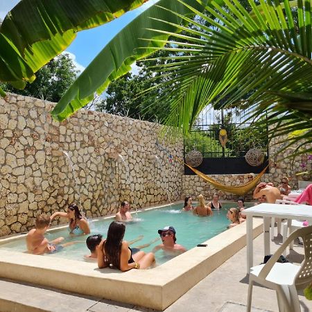 Valladolid 48 Hotel & Hostal エクステリア 写真