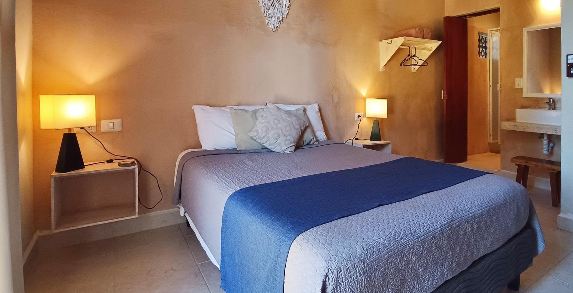 Valladolid 48 Hotel & Hostal エクステリア 写真