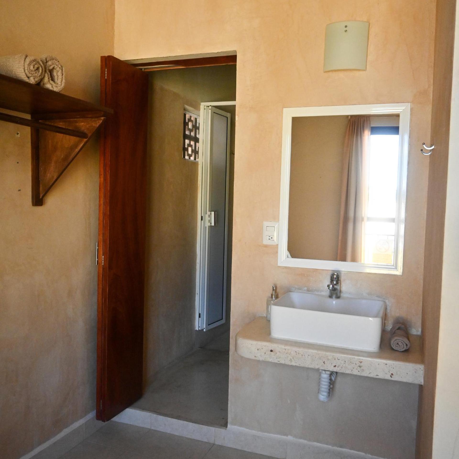 Valladolid 48 Hotel & Hostal エクステリア 写真